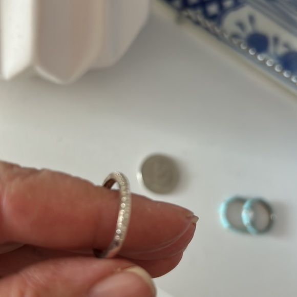 LIMLIM 3 stackable rings [2 ceramic and 1 silver crystals] - Picture 7 of 9